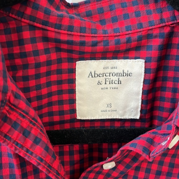 Abercrombie & Fitch red plaid button down shirt. Size XS. - Picture 3 of 3